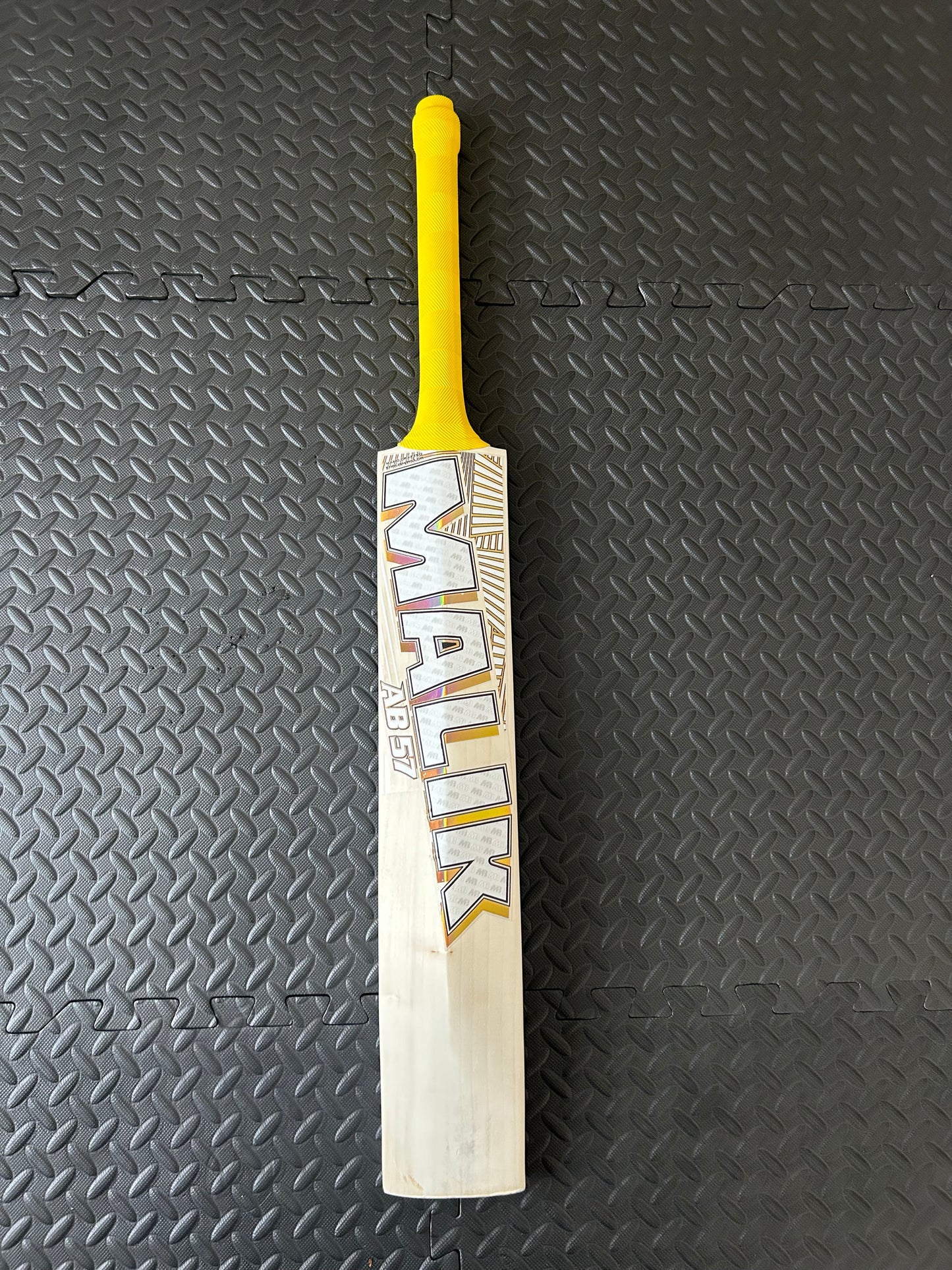 MB Malik AB57 Players Cricket Bat