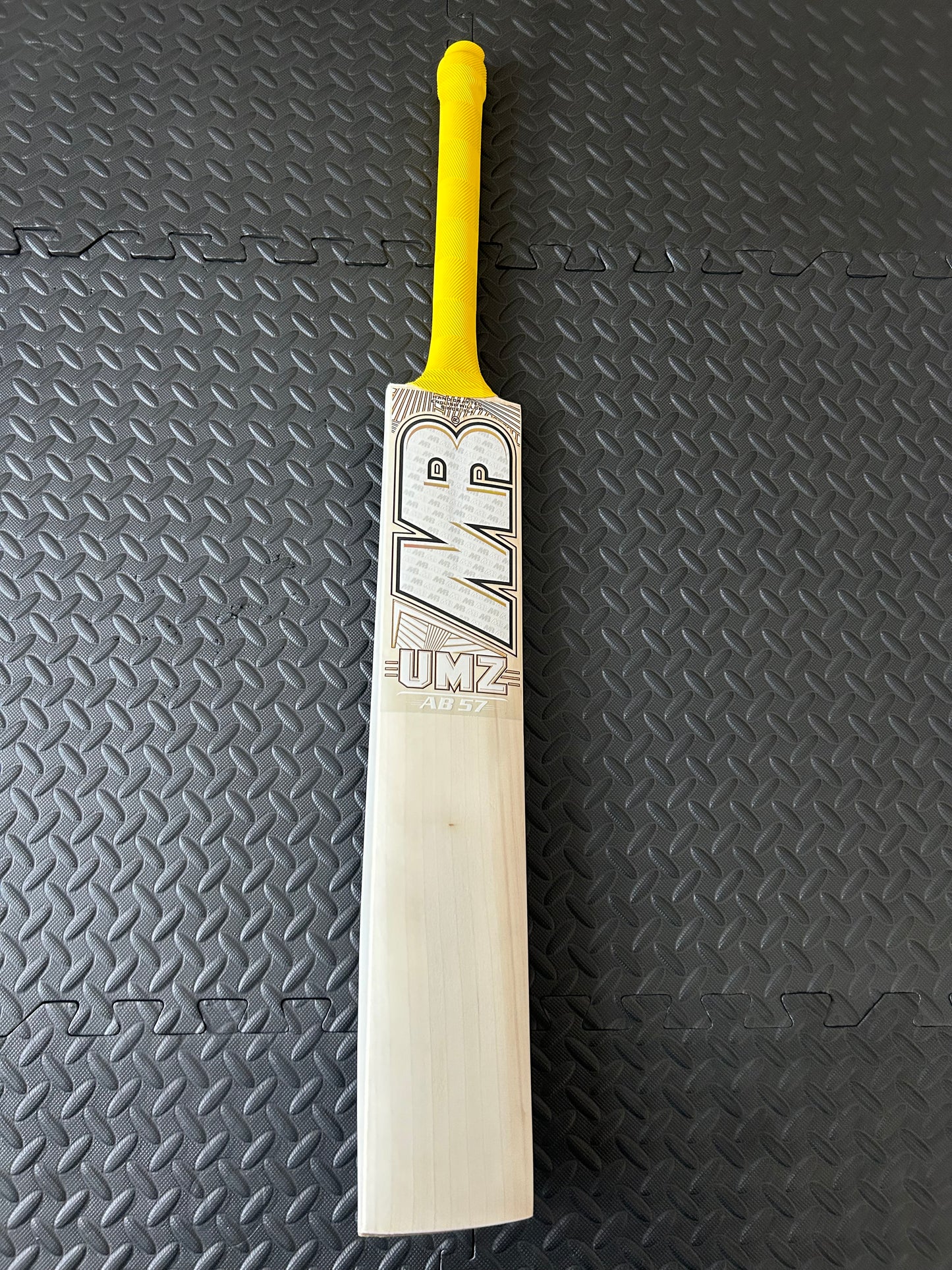 MB Malik AB57 Players Cricket Bat